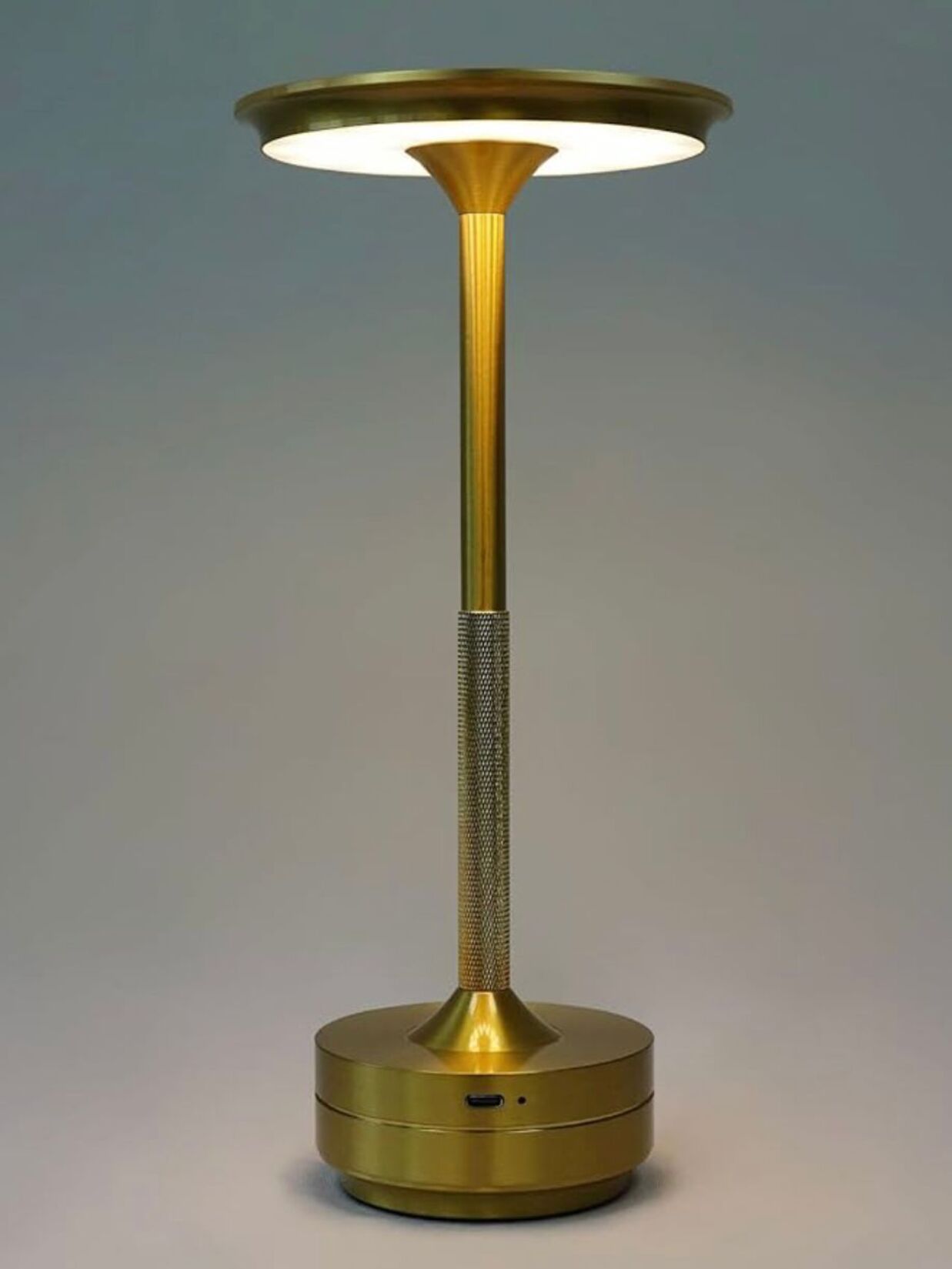 Gold Touch stolna LED lampa