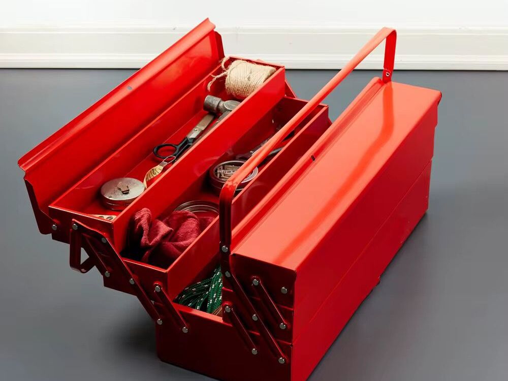 Metalna kutija za alat