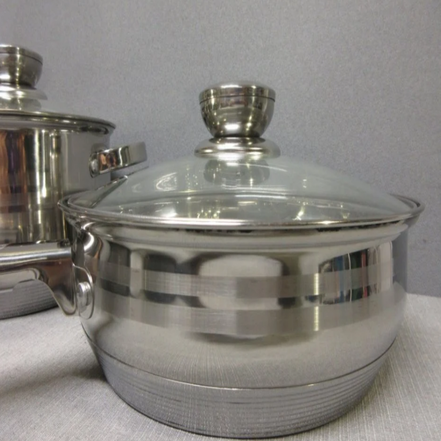 12-dielna súprava ťažkého riadu vyrobená z ocele INOX 18/10