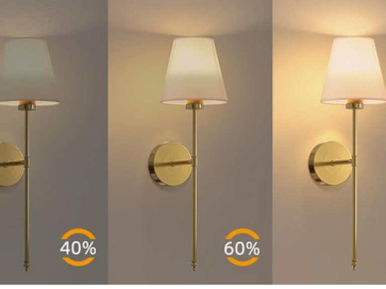 Luxe zidna lampa s daljinskim upravljanjem