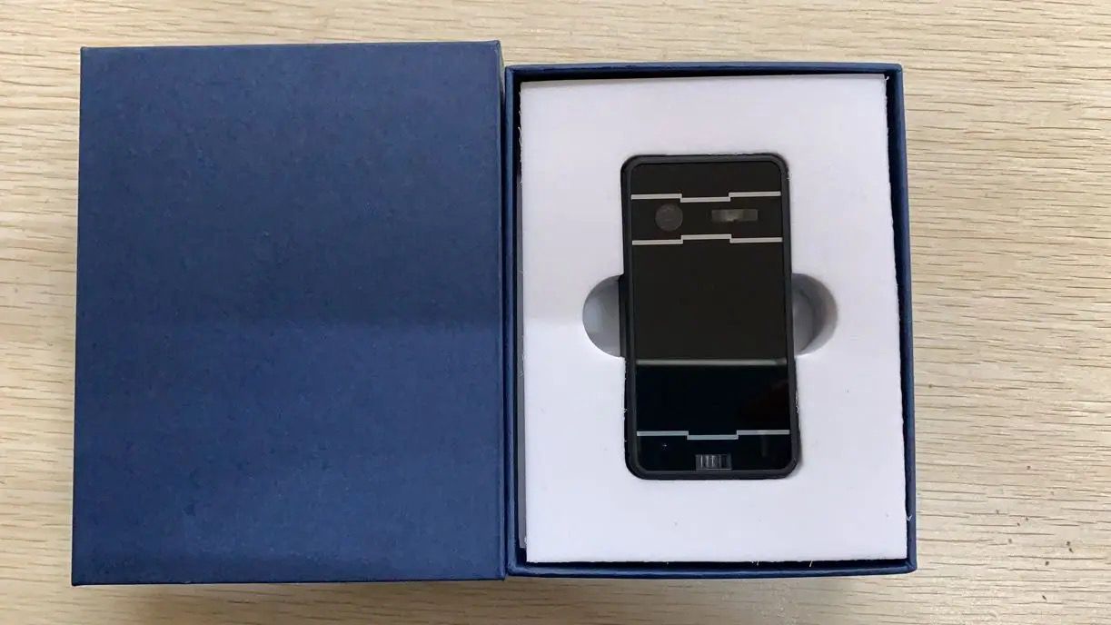Hologramový projektor s virtuálnou klávesnicou s bluetooth pre smartfón